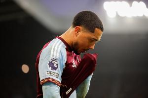 TA：蒂莱曼斯有望入选维拉下轮英超名单，恢复进展早于预期 配图