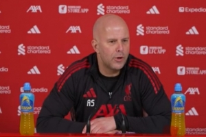 斯洛特赛前：若全员健康不会让索博踢右边卫 英超赛程安排太密集 配图