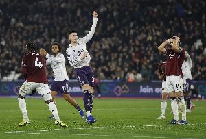 曼联官方:对阵伯恩茅斯,球队本赛季最后一次穿白色客场球衣出战 配图