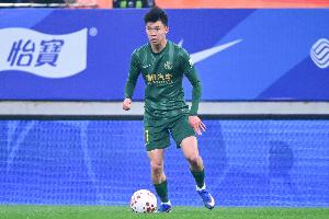 北青：王钰栋赛后自行走上大巴，伤势不重大概率不影响随国足备战 配图