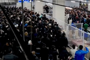 大连北看台晒球迷赛前热身视频:足球城的名字永不可替代 配图