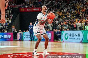 6分2板1助！媒体人：麦考尔还没有状态 广东男篮什么时候换外援？ 配图