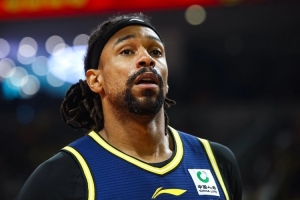 萨林杰:如果准备不足 会输给任何对手 我们需要改进的地方有很多 配图