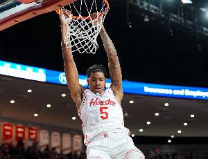 模版波蒂斯!休斯敦大学内线小克里斯·塞纳克24分钟狂揽18个篮板 配图