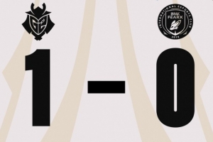 难道说？Hans Sama艾希放神箭 BB奎桑提贴脸强杀双C G2赢首局 配图