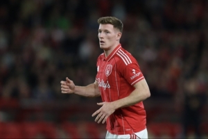 8000万欧元!法尔克:安德森对拜仁来说太贵了,而且中场并不缺人 配图