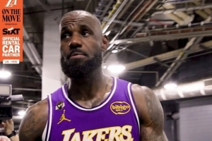 詹姆斯昨日赛后感言:火箭很难打 我们目前韧性十足 必须再接再厉 配图