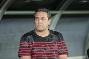 阿斯:前皇马主帅卢森博格因肺部感染,入住巴西医院的重症监护室 配图