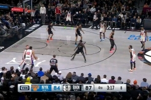 突然发力！篮网攻防压制尼克斯 轰出17-0攻击波强势反超 配图