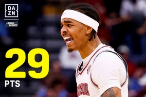 热门秀菲隆砍29分8板7助率队取胜 队友说他打球像亚历山大 配图