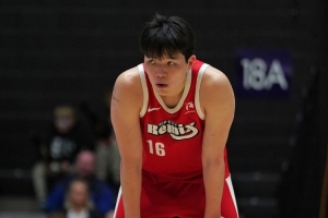 在G联盟有何收获?杨瀚森:篮下得要住位置 给身体 撞不过也得撞 配图