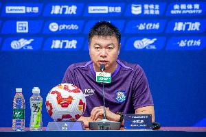 于根伟：踩场后调整了比赛方式，场地条件让我们不得不打得更直接 配图