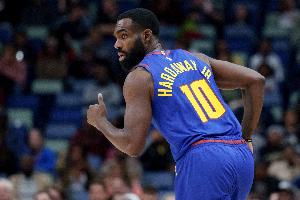 小哈达威：我若说没想过最佳第六人 那是在撒谎 这与球队成功相关 配图