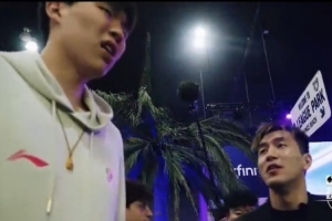 出场时间不多！郭艾伦安慰杨瀚森：有机会的 赛季漫长会有人受伤 配图