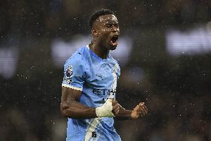 这...英足总发布的大名单中，冬窗已转会曼城的格伊仍属于水晶宫 配图