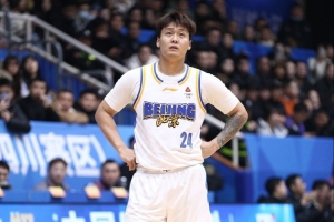 媒体人:杰曼缺阵 球权分配反更合理 赵睿主攻陈盈骏组织分工清晰 配图