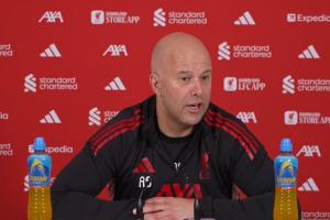 斯洛特：伊萨克对阵巴黎时可以复出，下赛季他肯定能恢复到最佳 配图