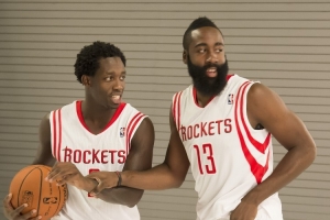 贝弗利:韦德关键球比哈登强 但历史排名主要看巅峰表现&生涯长度 配图