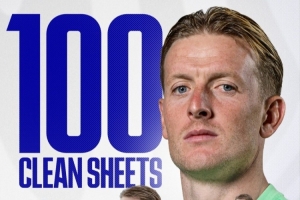 皮克福德100场零封，埃弗顿晒海报祝贺：难以置信，了不起的成就 配图