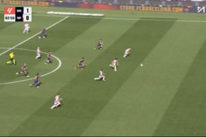 这是谁的后场？巴列卡诺打穿巴萨防线4人直面霍安，埃斯皮诺打高 配图