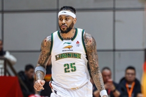 莫兰德：抱歉没能为球迷赢下比赛 但我们肯定能从这场比赛中进步 配图