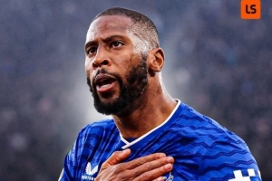 开闸泄洪！埃弗顿此前4次联赛踢切尔西0进球，这次一场进3球 配图