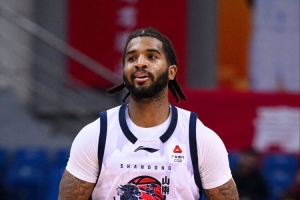 鲁媒：山东肯定不会因伤裁掉克里斯 可能会根据情况联系备用外援 配图