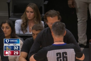 啊这~库明加替补登场后 勇士连续抢断反击打出9-0反超比分 配图