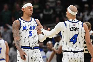 起伏这么大？魔术惜败湖人遭遇四连败 在此之前曾七连胜 配图