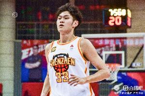 媒体人:王浩然在比赛里就得多干点事 但阵地战进攻方式还是偏少 配图