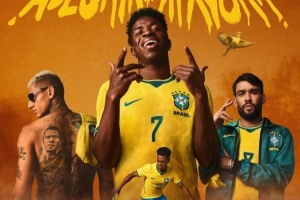 巴西队发布世界杯主场球衣,维尼修斯、里沙利松担当模特 配图