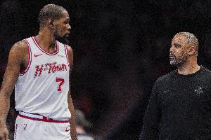 KD即将超乔丹！乌度卡：他破纪录几乎成了家常便饭 没啥可惊讶的 配图