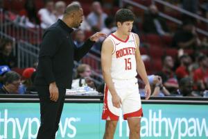 明明谢泼德首发效果上佳 乌度卡为什么不持续使用 他有什么顾虑？ 配图