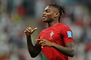 葡萄牙队官方:莱奥、莫拉退出本期集训,补招托卢卡前锋保利尼奥 配图