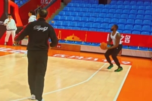 今晚客场挑战吉林！媒体人：北京外援杰曼已归队并参加了踩场训练 配图