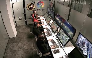 阿斯:VAR此前八次介入马德里德比,马竞和皇马各有四次受益 配图