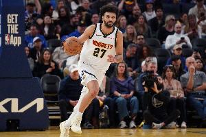 火力靠谱!贾马尔·穆雷18中9拿到22分7助 三分9中4 配图