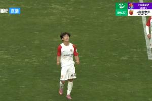 18岁杨黔东上演海港B队首秀,中乙替补破门收获职业生涯第一球! 配图