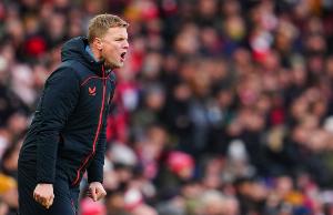 埃迪·豪:两粒丢球存在很多问题,都非常低级,所有环节一塌糊涂 配图