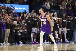 截止日最佳交易？湖人自从用文森特交易来肯纳德后16胜6负 配图