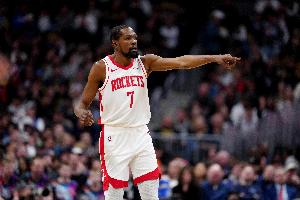 你会打到45岁？KD：那可是很长时间 詹姆斯是出于对比赛的热爱 配图