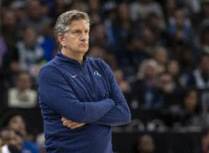 解说：爱德华兹缺阵后 森林狼全民皆兵 绿军在第四节突然断电 配图