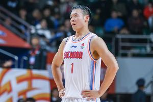 打得很好了！景菡一半场9中6拿下两队最高16分外加1助1断 配图