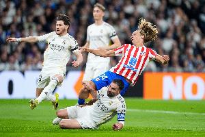 犯规数2-15!马卡:马竞对判罚早有预料,不满皇马多次犯规都没吹 配图