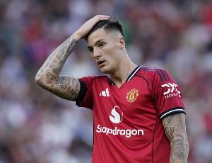 曼联官方：舍什科因伤退出本期斯洛文尼亚国家队，无缘两场友谊赛 配图