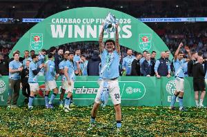 青训出品！21岁奥赖利双响曼城夺冠，左后卫主力8球5助身价5000万 配图