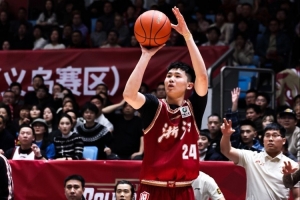 好好总结好好进步！李悦洲首发12分钟 5中0&三分3中0一分未得 配图