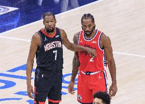 巅峰小卡强于杜兰特？帕森斯：我不同意！进攻端KD是另一个维度 配图