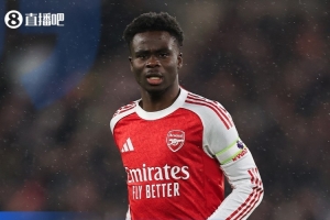 迷失中…24岁萨卡2失良机0过人,2月刚续约周薪超30万镑身价1.2亿 配图