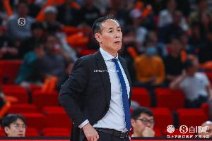 许利民谈最后一攻:布置没问题 主要打赵睿突破 周琦可能没看时间 配图